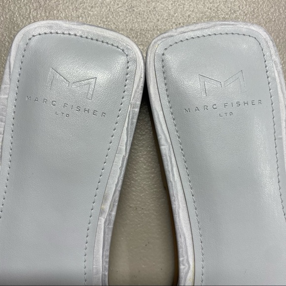 Marc Fisher Limited Style: Varro2 Color: Light Blue Leather Slides Sandals Flats - Picture 3 of 6